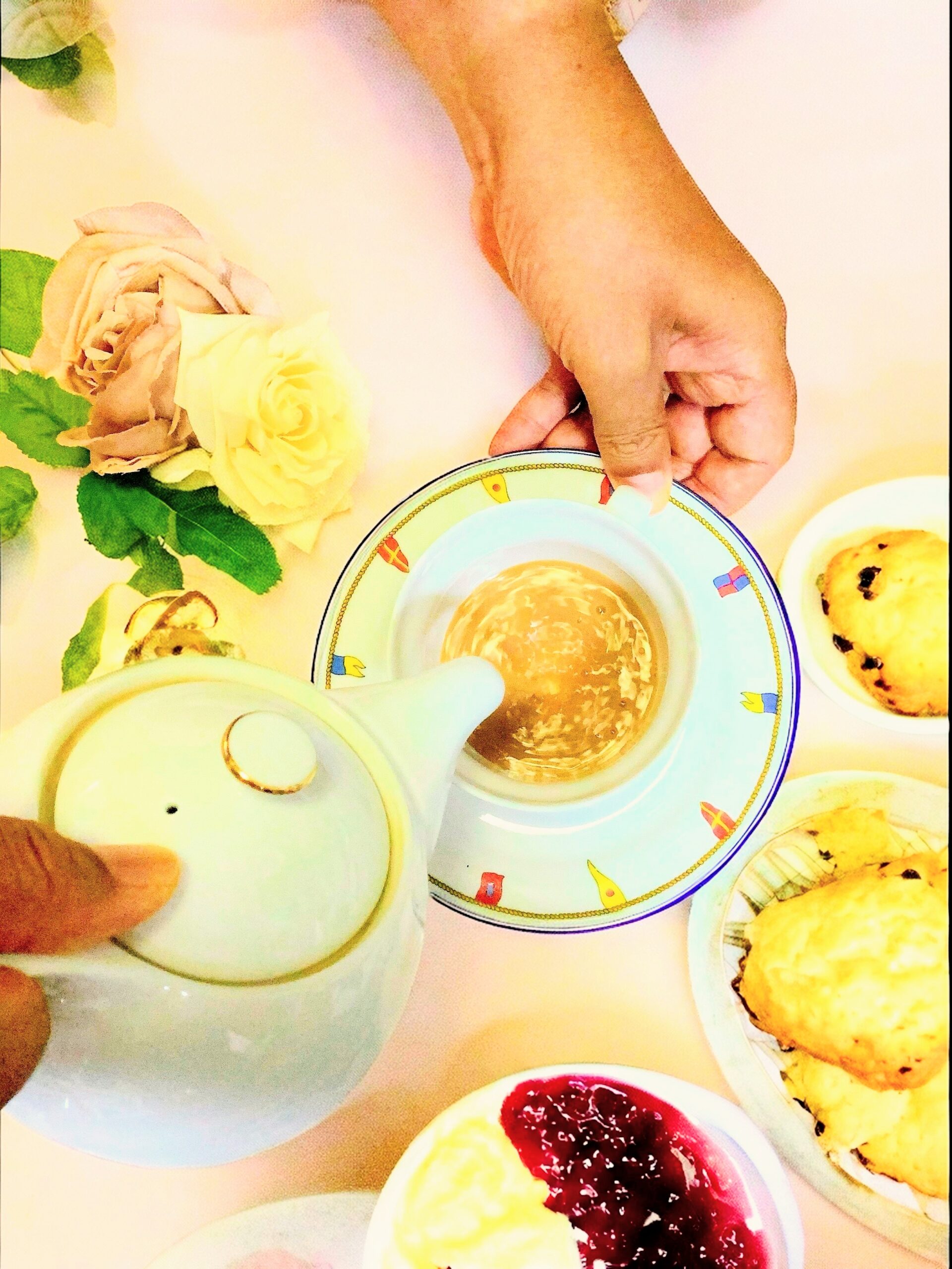 ⑪〈1月〉お茶で本格中国茶♪東方美人「密の香り」蓋碗で淹れる癒しのひととき(中国茶講座) 〈2月〉日本茶の最高峰 玉露で「旨み」を極める!(日本茶講座) 〈3月〉魅惑のティータイム~優雅なのに手軽!~クリームティー入門(紅茶講座) イメージ